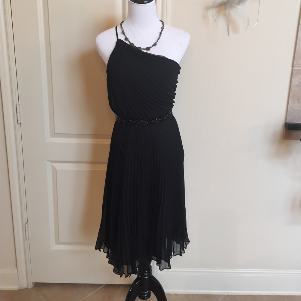 NWOT- Basik ll Roman style dress